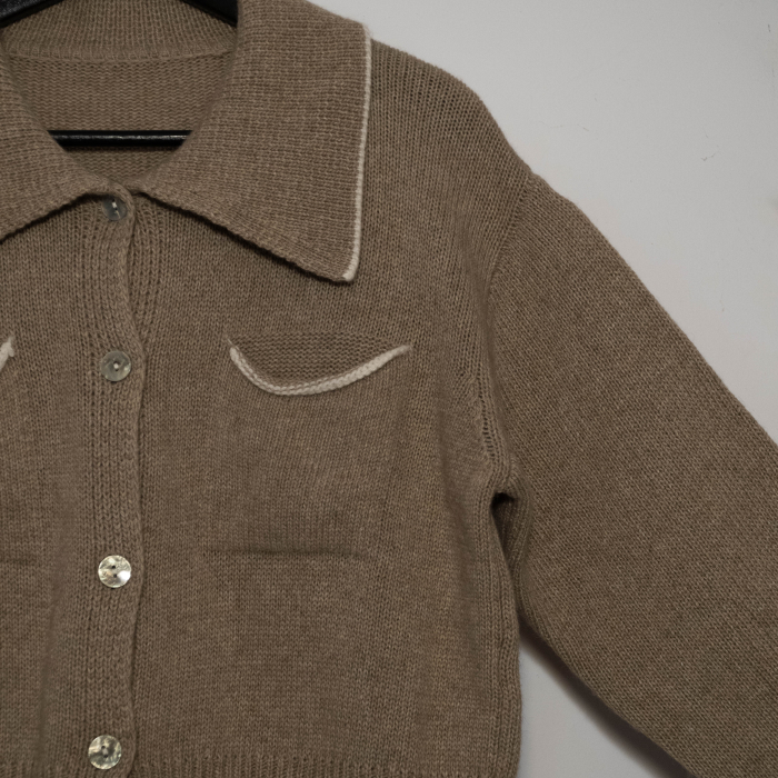 Cardigan crop din blend de lana, vascoza si cashmere, cu guler polo si buzunare frontale [2]