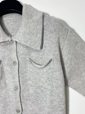 Elegance – Cardigan crop din lână, vâscoză și cashmere cu guler polo [1]