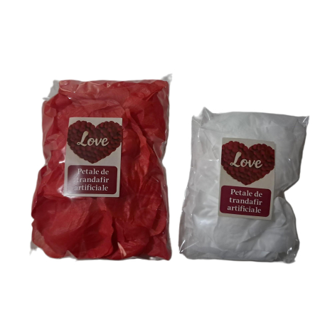 Cutie cu petale si lumanari inimioara [2]