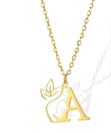 Lănțișor  cu inițiala ,,A,, pentru damă , din oțel inoxidabil  placat cu aur de 18K [1]