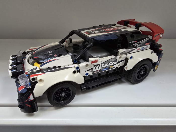 LEGO Tehnic 42109 [1]