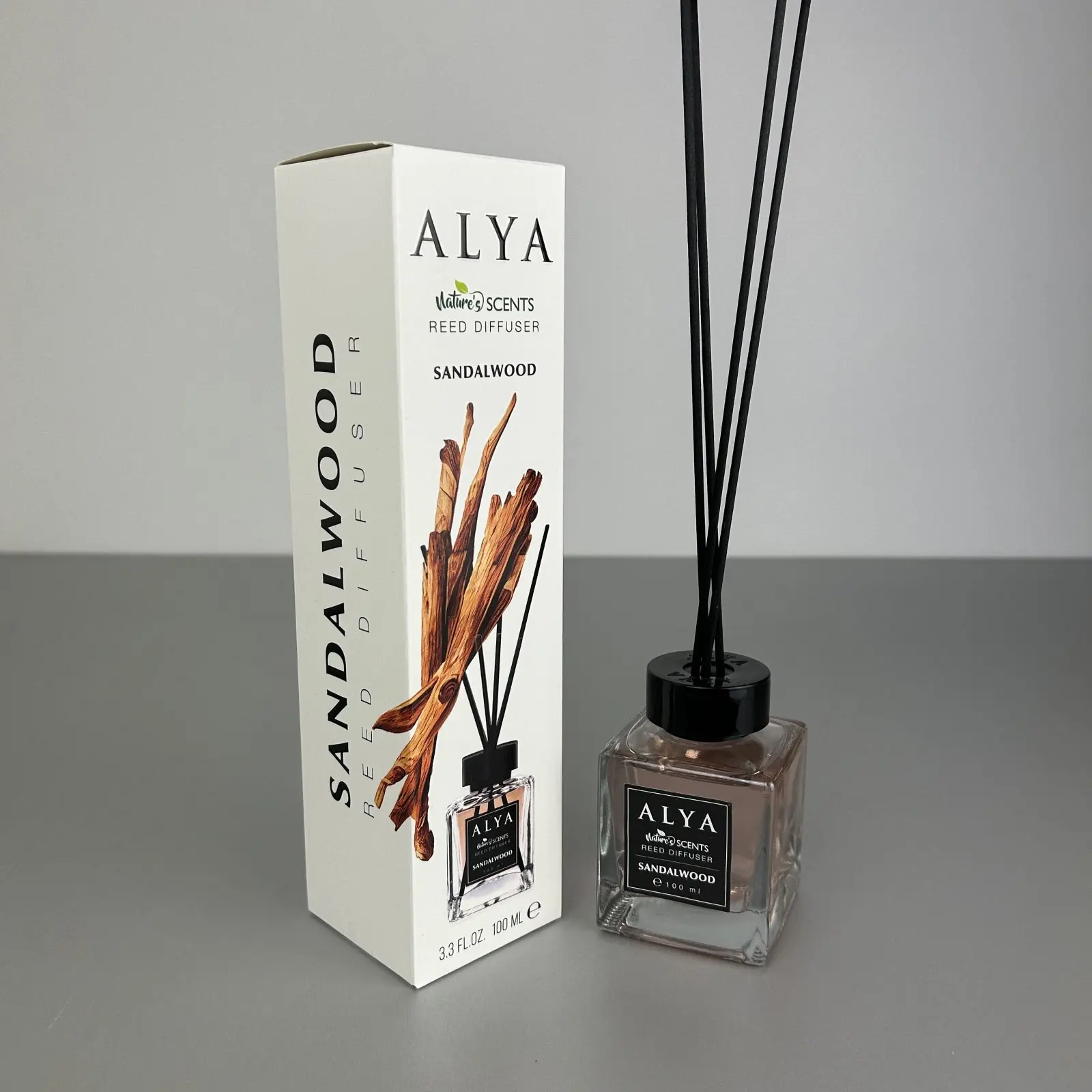 Parfum de cameră cu bețișoare Alya, Sandalwood, difuzor de parfum elegant pentru casă, 100 ml, ideal pentru spații interioare [1]
