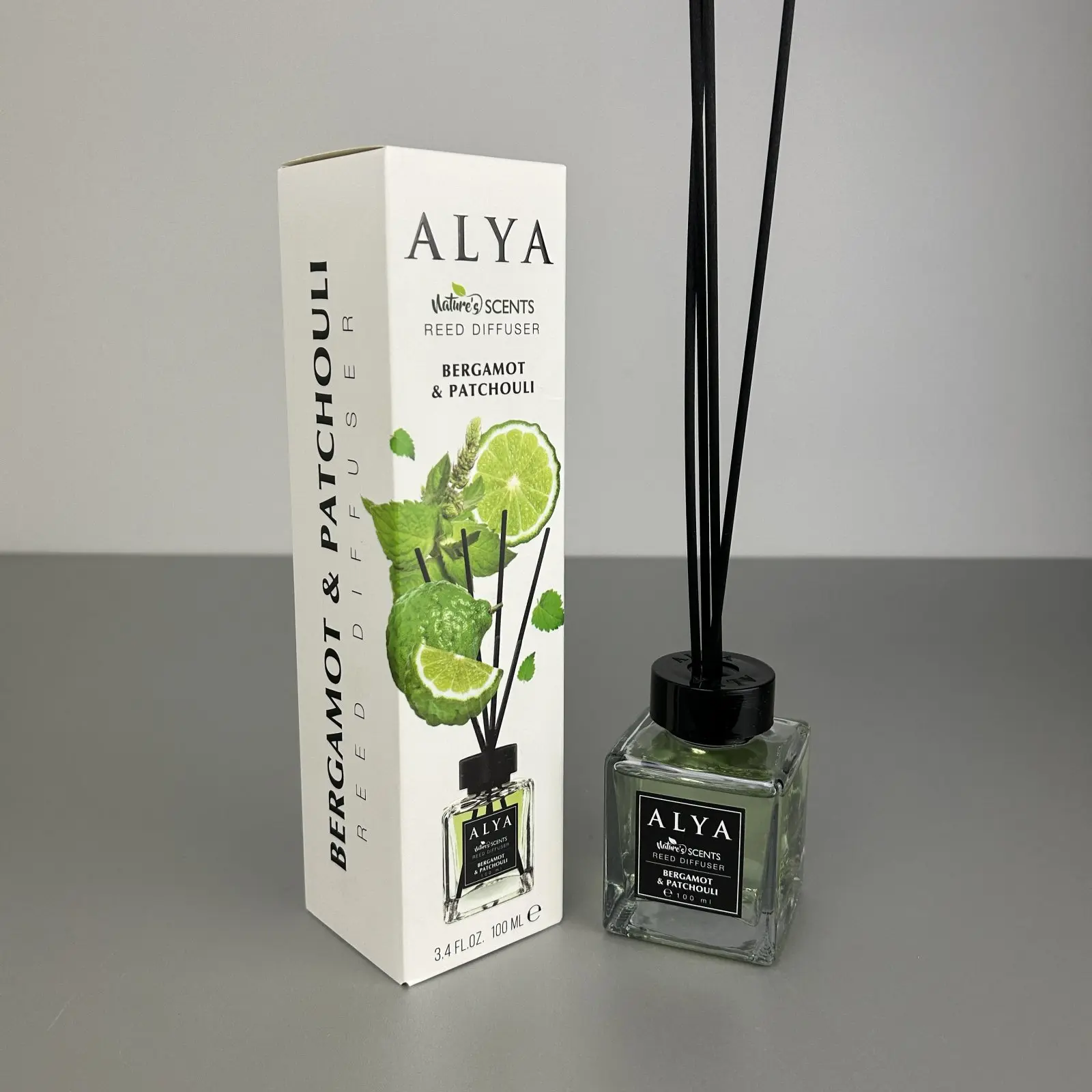 Parfum de cameră cu bețișoare Alya, Bergamot & Patchouli, difuzor de parfum elegant pentru casă, 100 ml, ideal pentru spații interioare [1]
