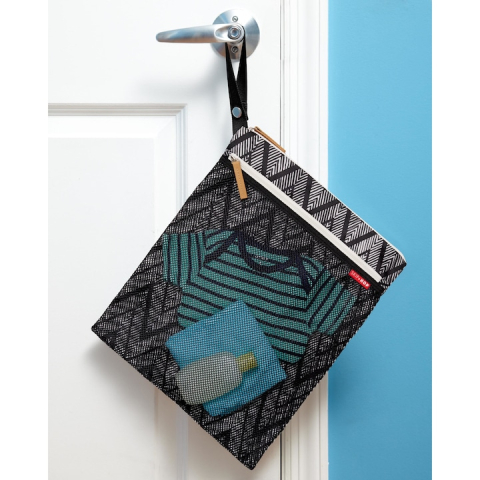 Gentuta pentru bebelusi SKIP HOP Grab&Go Wet Dry Zig Zag Zebra [3]