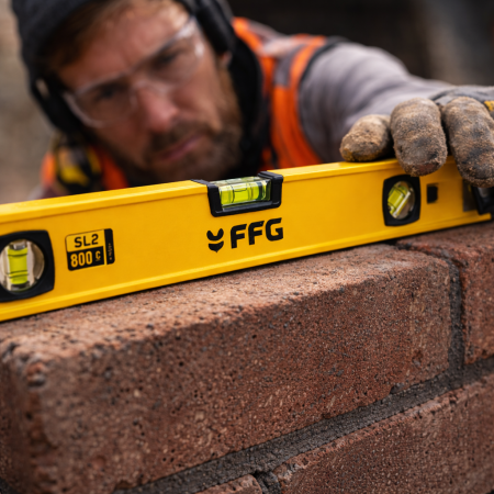 NIVELĂ PROFESIONALĂ 120 cm FF GROUP 11202 CU 3 BULE, CORP DIN ALUMINIU REZISTENT [1]