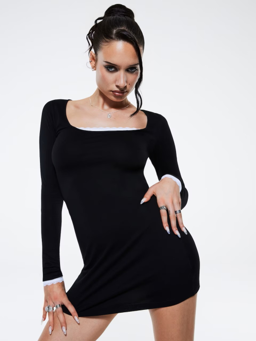Rochie scurtă neagră [5]