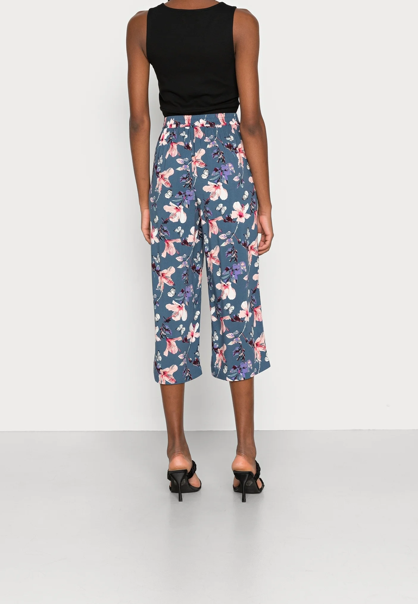 Pantaloni Damă Only Albaștri cu Imprimeu Floral [2]