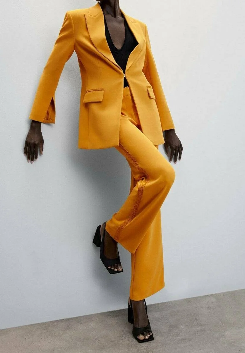 Pantaloni Mango galben muștar [2]