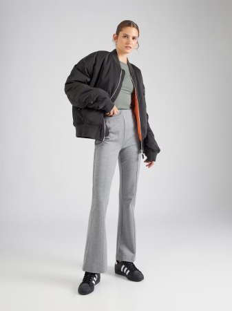 Pantaloni gri flare [4]