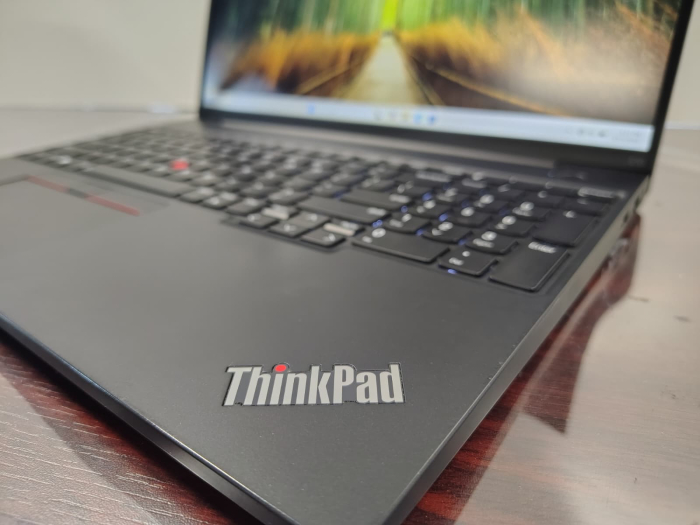 Lenovo ThinkPad E16 Laptop Refurbished - I7 Gen 13, 32GB RAM, 500GB NVMe, Windows 11 Pro, Office inclus [2]