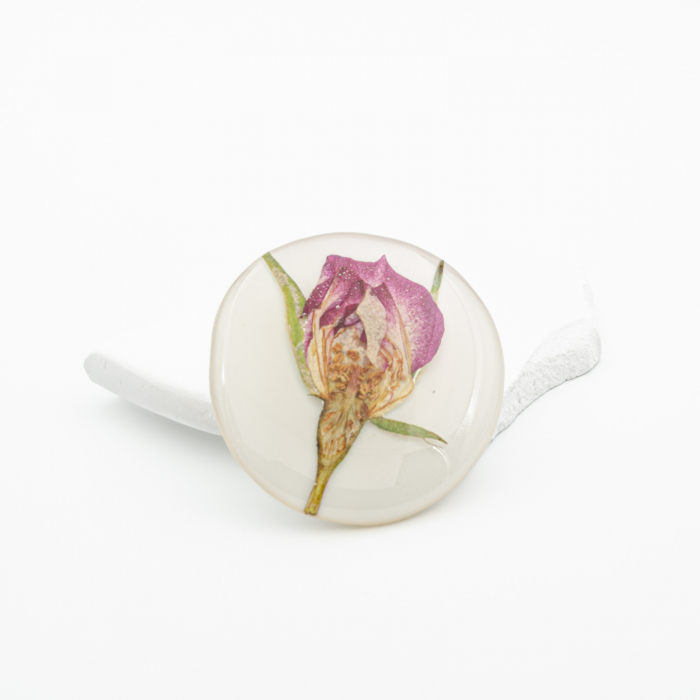 GARDEN - Brosa pin cu un trandafir natural roz [9]