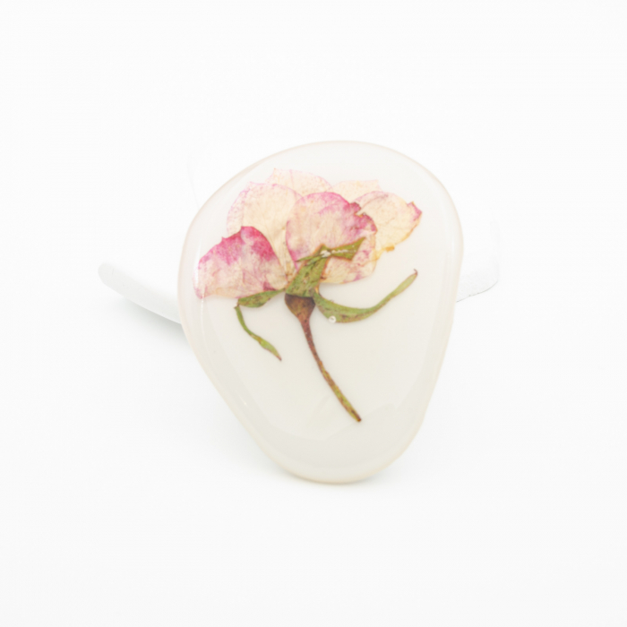 GARDEN - Brosa pin cu un trandafir natural roz [5]