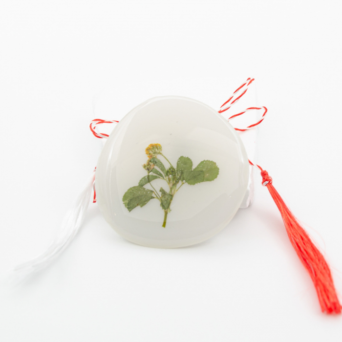 IDILIC FEEL - Felicitare cu Mărțișor bijuterie cu o floare galbena si detalii verzi [3]