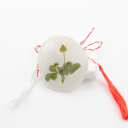 IDILIC FEEL - Felicitare cu Mărțișor bijuterie cu o floare galbena si detalii verzi [4]