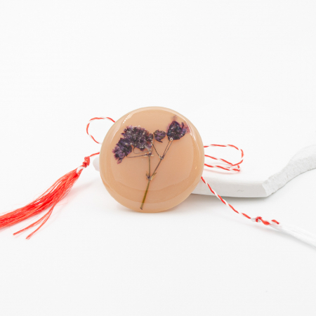 LATTE GO - Mărțișor pin cu imortele mov [9]