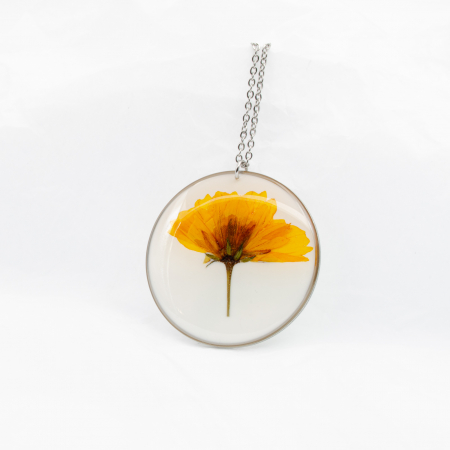 SUNLIGHT - Colier cu o floare naturala galben intens Coliere - SUNLIGHT - Colier cu o floare naturala galben intens
