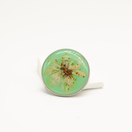 Epoque – Mărțișor bijuterie cu floare de cireș [3]