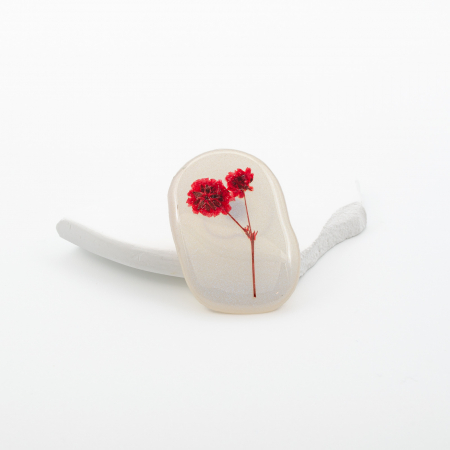 ESSENCE - Brosa pin cu imortele rosii [4]