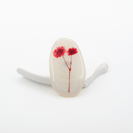 ESSENCE - Brosa pin cu imortele rosii [6]
