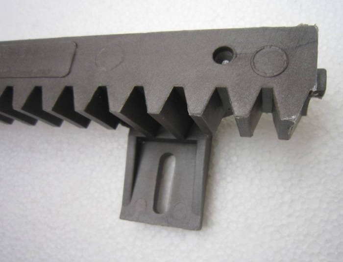 Cremaliera nylon cu insertie metalica si 6 urechi de prindere CRV6 [2]