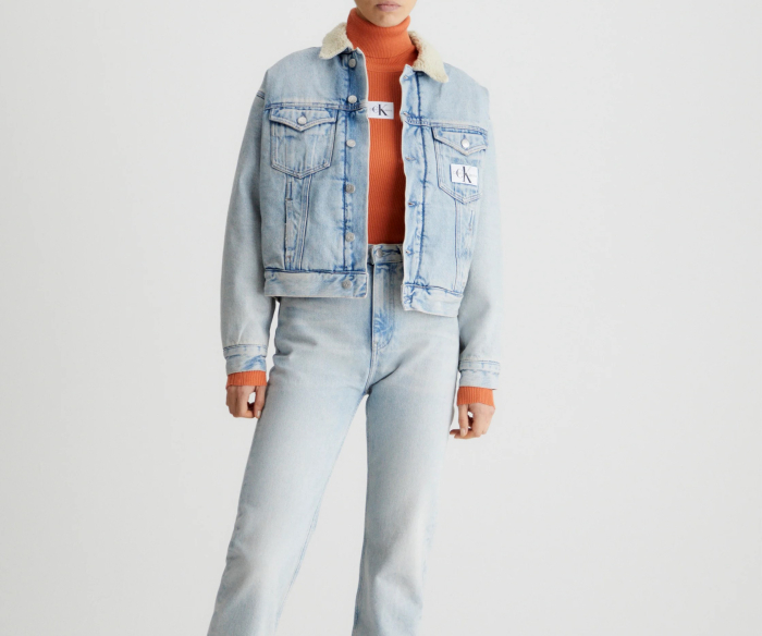 CALVIN KLEIN GEACA DENIM IMBLANITA OVER FEMEI [2]