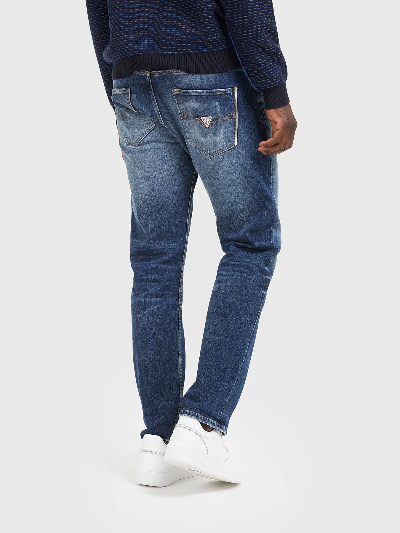 GUESS JEANS BARBATI [2]