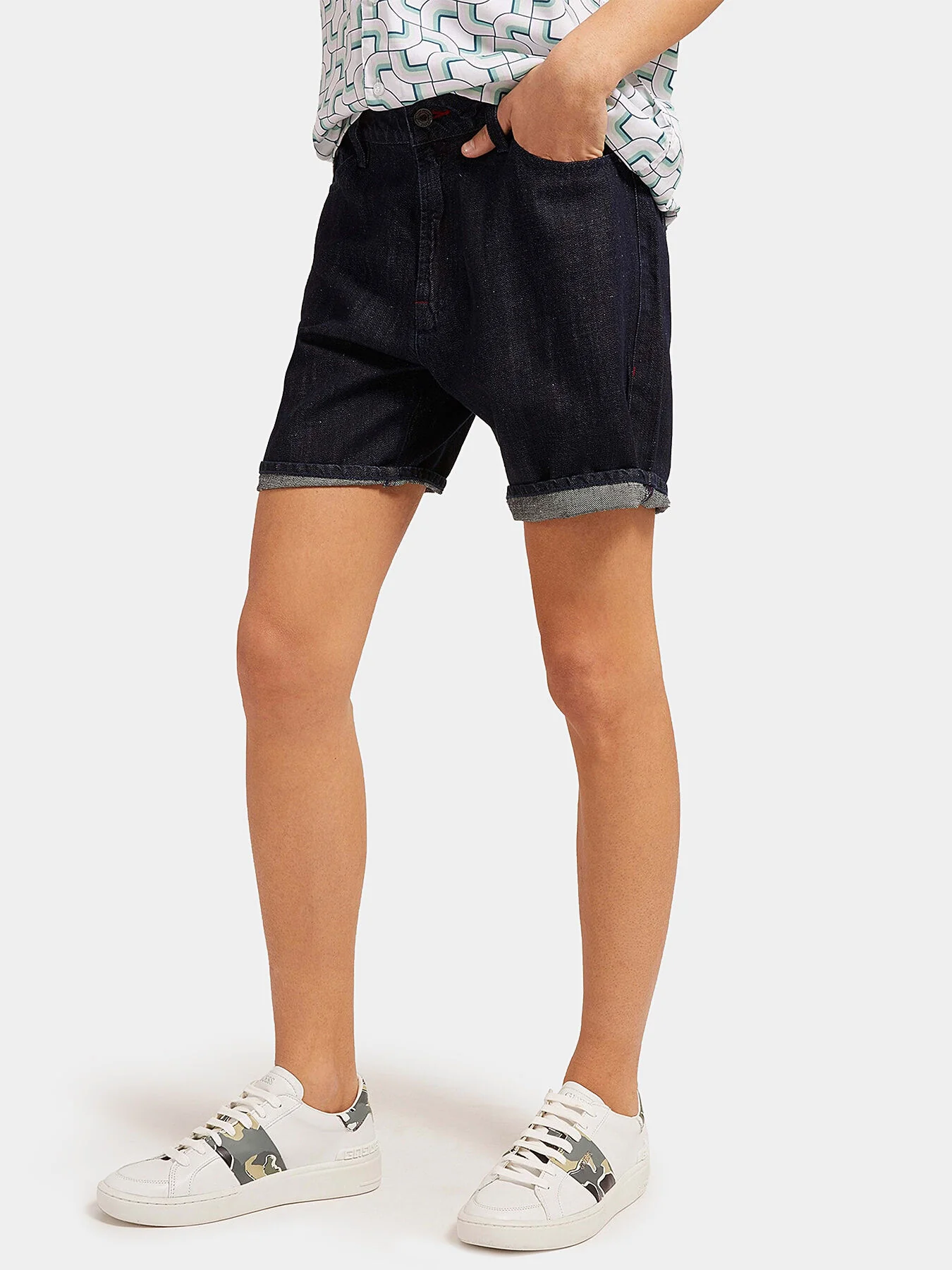 GUESS JEANS SCURT BARBATI [1]