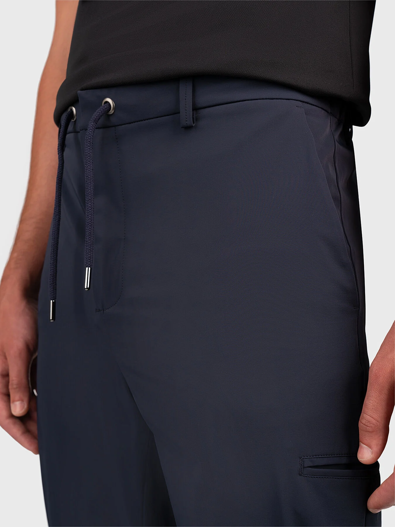 GUESS PANTALON SLIM CHINO  MULTIPOCKET BARBATI [1]