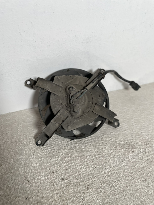 Ventilator radiator kawasaki er6 [2]