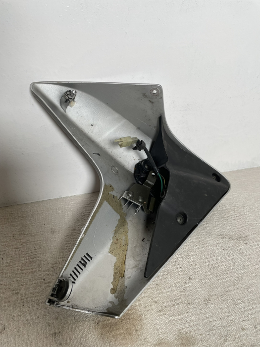 Carena laterala originala stanga ER6 [9]