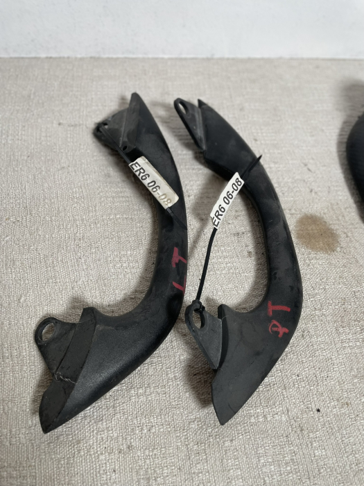 Manere Pasager ER6 [2]