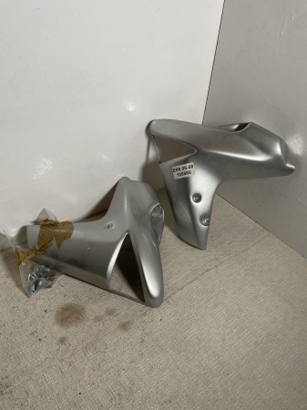 Toate piesele si produsele - Carene laterale ER6 SET