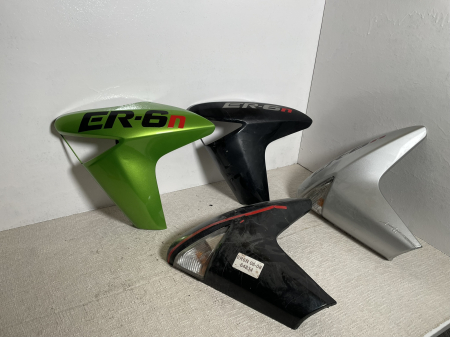 Toate piesele si produsele - Carena laterala originala stanga ER6