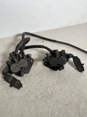 Toate piesele si produsele - Etrieri fata ER6