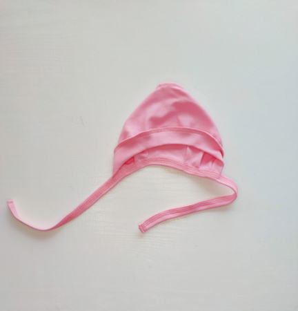 Hainute pentru copii - Caciulita cu șiret Pampy Roz