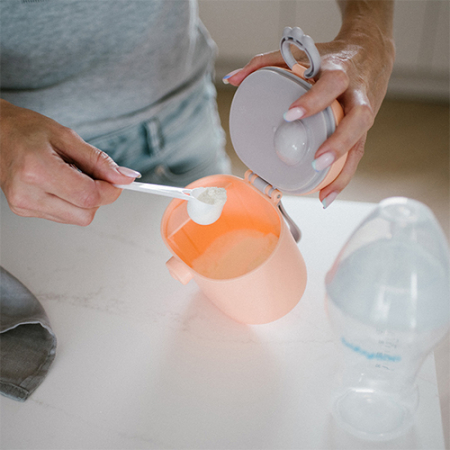 Recipientul portabil pentru lapte praf [3]