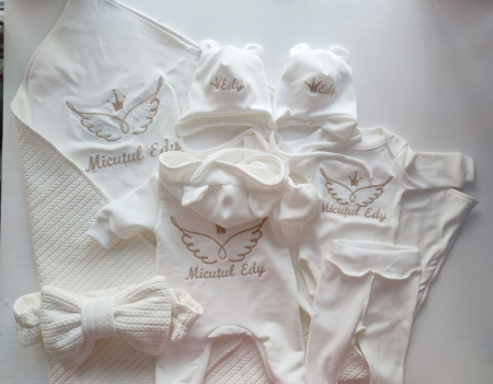 Plicuri pentru nounascuti - Setul pentru externarea Ivory Personalizat