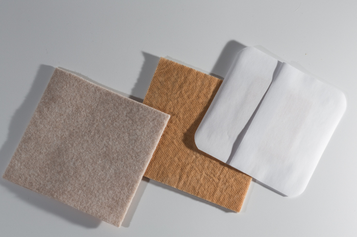 Pansamentele antimicrobiene MedCu cu oxid de cupru [4]