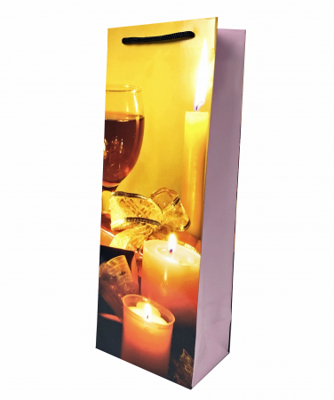 Punga de cadou din hartie pentru sticla cu model cu lumanari de Craciun [1]