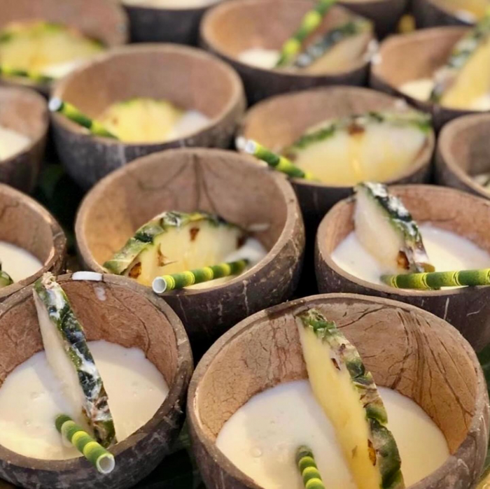 Kókuszdió héjából készült, kerek tálka / 200 ml / kb. Ø 80/130 × h60/90 mm / 10 db   [5]