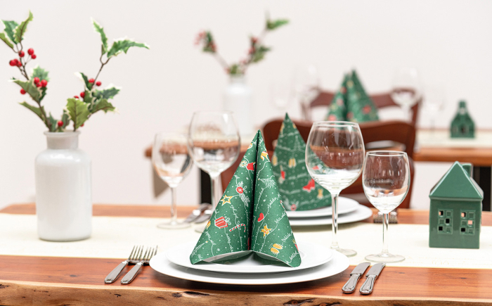 Karacsonyi 3 retegu tissue szalvetak - Ravin grun-rot-gold / zold-piros-arany / 40 × 40 cm / 100 db [2]