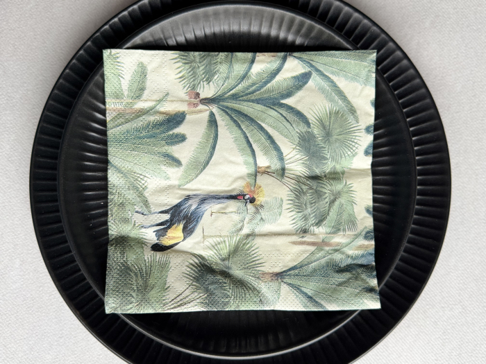 Háromrétegű asztali szalvéta Tissue – Pálmafák és gólyák / 33 × 33 cm / 20 db [2]