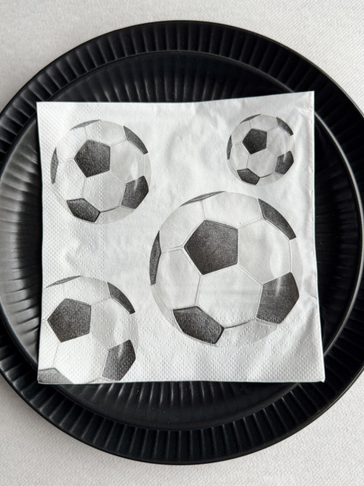 Háromrétegű asztali papírszalvéta – Focilabdák / 33 × 33 cm / 20 db [2]