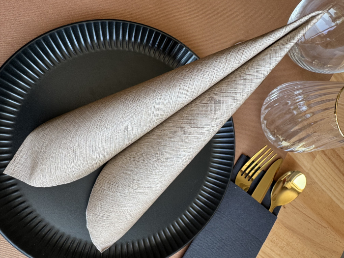 Ünnepi asztali szalvéta Spanlin Bio (100 % lebomló) – Reed (bézs, barna vonalak) / 40 × 40 cm / 30 db [2]