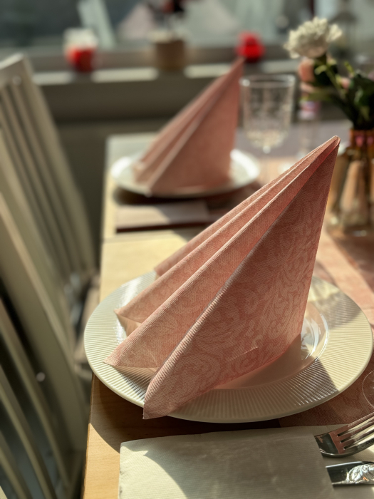 Díszasztali kiegészítő szett – Ünnepi szalvéták Linclass Mika, asztali futó Linclass Mika [2]