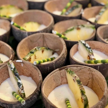 Kókuszdió héjából készült, kerek tálka / 200 ml / kb. Ø 80/130 × h60/90 mm / 10 db   [4]