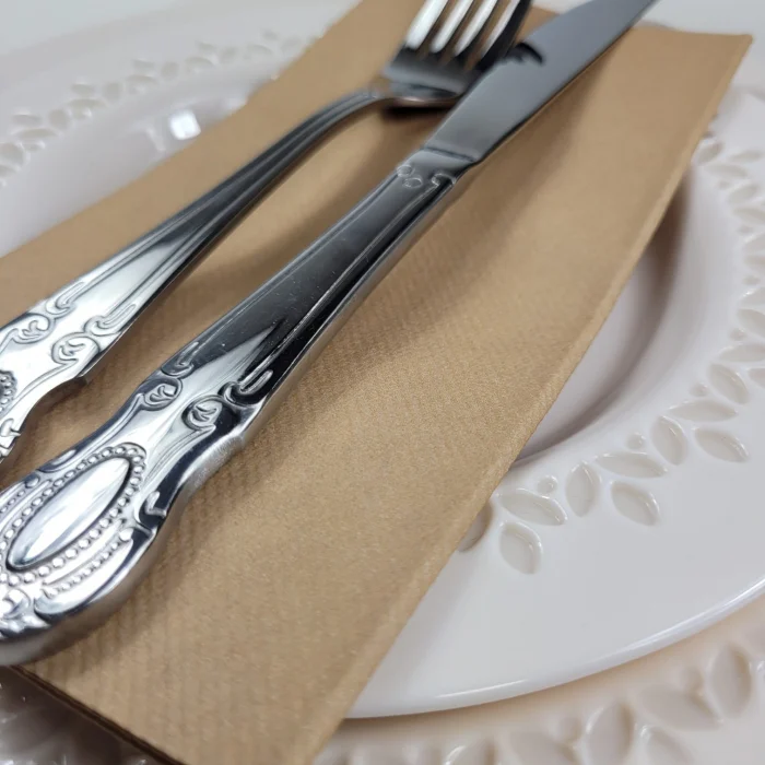 BAX Linclass prémium szalvéta, világos barna, 40 × 40 cm, hajtogatás 1/8, 864 db [6]