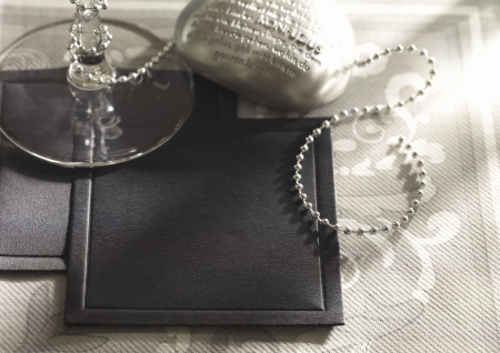 Papíralátét poharakhoz vagy csészékhez, Tissue – fehér / 9,5 × 9,5 cm / 250 db   [1]