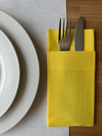 Linclass, PRÉMIUM MINŐSÉG - Evőeszköztartó zsebszalvéta Linclass mandzsettával – Sárga / 40 × 40 cm / 50 db