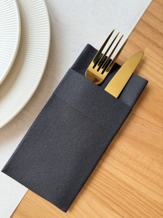 Evőeszköztartó zsebszalvéta Linclass mandzsettával – Fekete / 40 × 40 cm / 75 db [1]